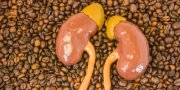 Mokslininkai nustebę: kava apsaugo inkstus nuo pažeidimų