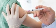 Stiprinamoji Covid-19 vakcina: skiepytis ar ne?
