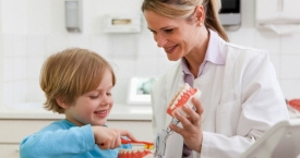 Odontologės konsultacija. Ką daryti, kad vaikas nebijotų dantų gydytojo?