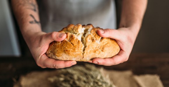 Duonos kepimo pradžiamokslis – 5 patarimai ir 2 gardūs receptai